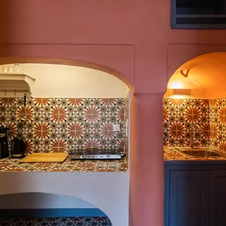 St.mammas Traditional Mesariá